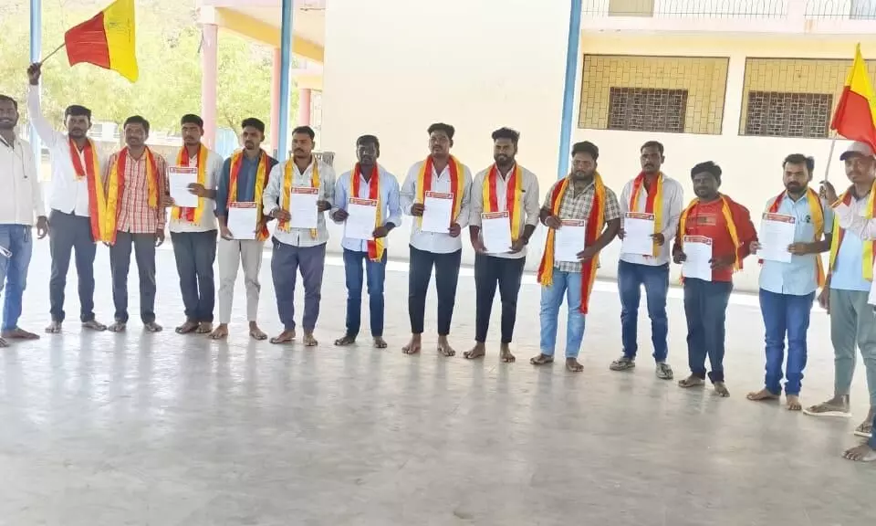 ಯಾದಗಿರಿ | ಜಯ ಕರ್ನಾಟಕ ರಕ್ಷಣಾ ಸೇನೆ ಸುರಪುರ ನೂತನ ನಗರ ಘಟಕ ಪಧಾದಿಕಾರಿಗಳ ನೇಮಕ