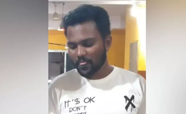 ಕಲಬುರಗಿ | ಮಾರಕಾಸ್ತ್ರದಿಂದ ದಾಳಿ ನಡೆಸಿ ಯುವಕನ ಹತ್ಯೆ ಕಲಬುರಗಿ | ಮಾರಕಾಸ್ತ್ರದಿಂದ ದಾಳಿ ನಡೆಸಿ ಯುವಕನ ಹತ್ಯೆ