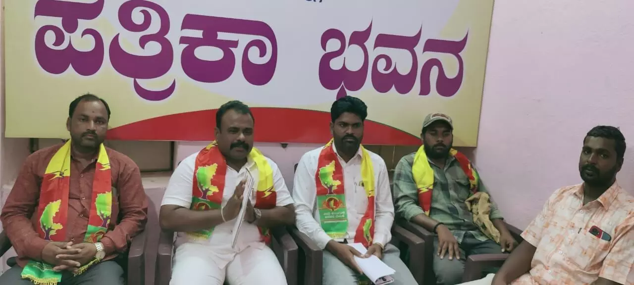 ರೈಲ್ವೆ ಹಳಿ ಸ್ಥಳಾಂತರಕ್ಕೆ ಆಗ್ರಹಿಸಿ ಮಾ.10ರಂದು ಅನಿರ್ದಿಷ್ಟಾವಧಿ ಧರಣಿ : ಬಸವರಾಜ ಕೊರಳ್ಳಿ