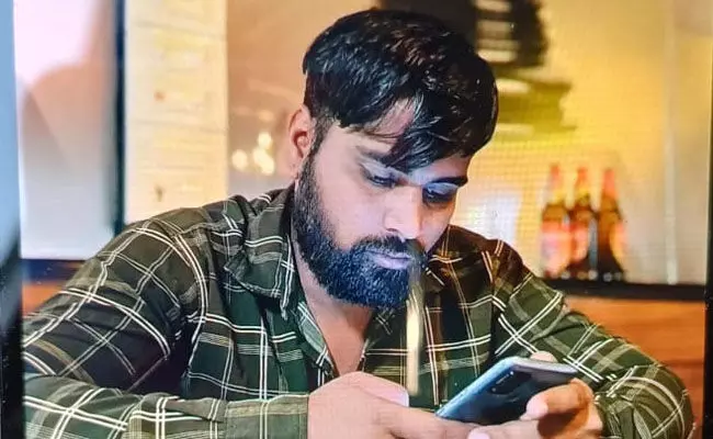 ಕಲಬುರಗಿ: ಕಬ್ಬಿಣದ ಸಲಾಕೆಯಿಂದ ಹಲ್ಲೆ ನಡೆಸಿ ಯುವಕನ ಭೀಕರ ಹತ್ಯೆ ಕಲಬುರಗಿ: ಕಬ್ಬಿಣದ ಸಲಾಕೆಯಿಂದ ಹಲ್ಲೆ ನಡೆಸಿ ಯುವಕನ ಭೀಕರ ಹತ್ಯೆ