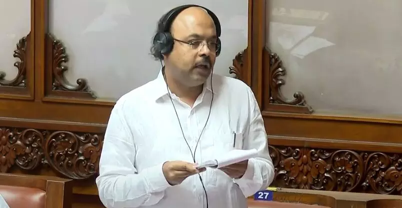 ʼಗ್ಯಾರೆಂಟಿʼ ಮೂಲಕ ಜನರ ಖಾತೆಗೆ 70 ಸಾವಿರ ಕೋಟಿ ರೂ. ವರ್ಗಾವಣೆ : ಯತೀಂದ್ರ ಸಿದ್ದರಾಮಯ್ಯ ʼಗ್ಯಾರೆಂಟಿʼ ಮೂಲಕ ಜನರ ಖಾತೆಗೆ 70 ಸಾವಿರ ಕೋಟಿ ರೂ. ವರ್ಗಾವಣೆ : ಯತೀಂದ್ರ ಸಿದ್ದರಾಮಯ್ಯ