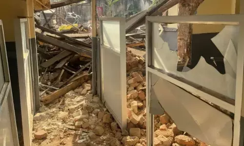 ಚಿಕ್ಕಮಗಳೂರು | ಬಡಾ ಮಕಾನ್-ನಲ್ಲೂರು ಮಠದ ಜಾಗ ವಿವಾದ; ವಿವಾದಿತ ಪ್ರದೇಶದಲ್ಲಿದ್ದ ಕಟ್ಟಡಗಳ ಏಕಾಏಕಿ ತೆರವು