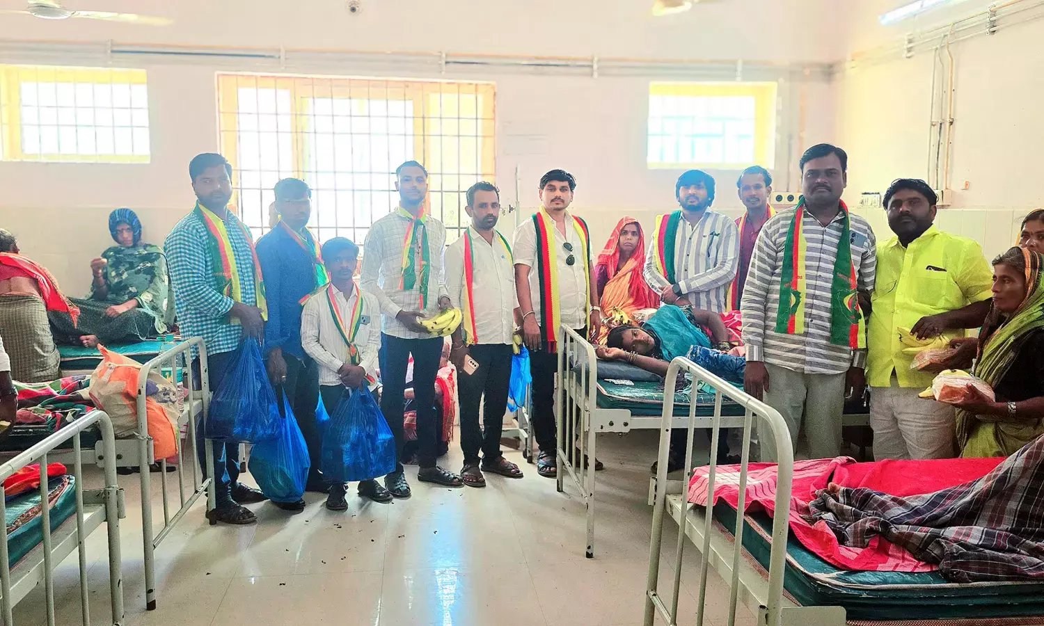 ಯಾದಗಿರಿ | ಜಯ ಕರ್ನಾಟಕ ಸಂಘಟನೆಯಿಂದ ಜಿಲ್ಲಾಸ್ಪತ್ರೆಯ ರೋಗಿಗಳಿಗೆ ಹಣ್ಣು, ಬ್ರೆಡ್ ವಿತರಣೆ