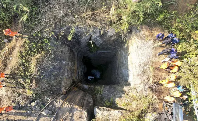 ಮಧ್ಯಪ್ರದೇಶ | ಕಲ್ಲಿದ್ದಲು ಗಣಿಯ ಮೇಲ್ಚಾವಣಿ ಕುಸಿತ: ಇಬ್ಬರ ರಕ್ಷಣೆ, ಗಣಿಯೊಳಗೆ ಸಿಲುಕಿರುವ ಮತ್ತೋರ್ವ ವ್ಯಕ್ತಿ