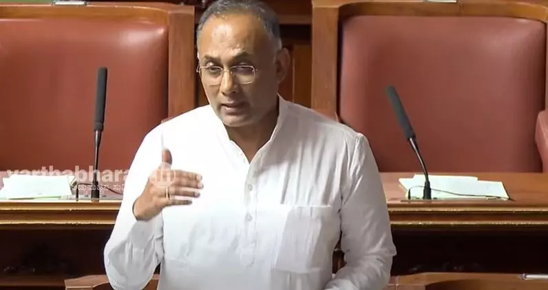 ‘ಎನ್ಎಚ್ಎಂ ಸಿಬ್ಬಂದಿ’ ಖಾಯಂಗೊಳಿಸಲು ಅವಕಾಶವಿಲ್ಲ: ದಿನೇಶ್ ಗುಂಡೂರಾವ್ ‘ಎನ್ಎಚ್ಎಂ ಸಿಬ್ಬಂದಿ’ ಖಾಯಂಗೊಳಿಸಲು ಅವಕಾಶವಿಲ್ಲ: ದಿನೇಶ್ ಗುಂಡೂರಾವ್