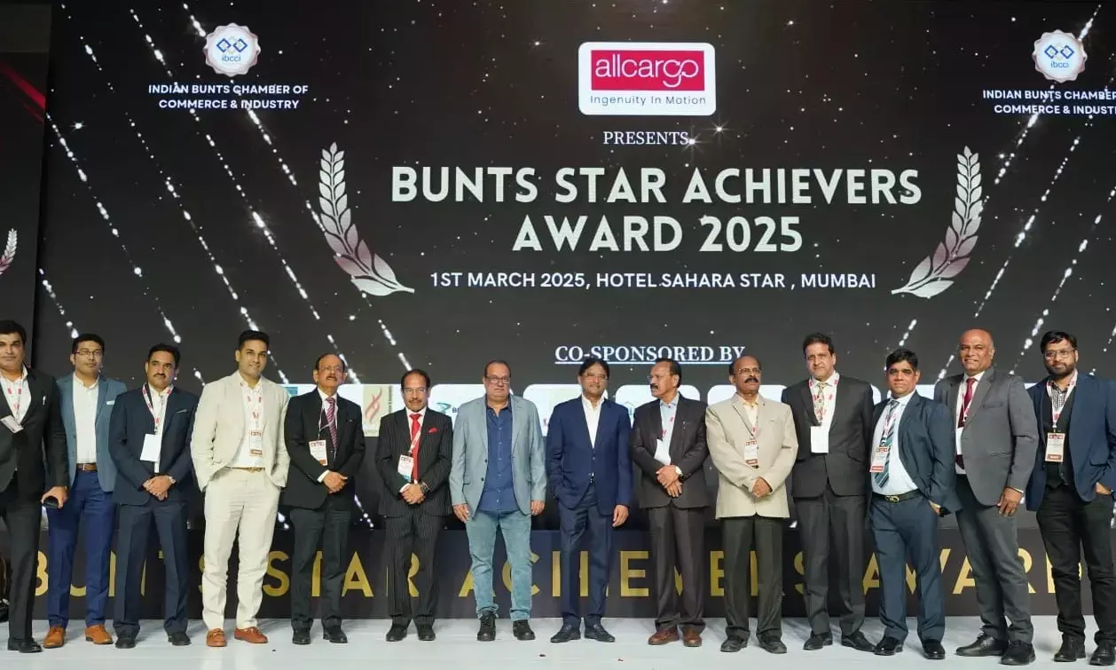 ಬಂಟ್ಸ್ ಸಾಧಕ ಪ್ರಶಸ್ತಿ ಪ್ರದಾನ