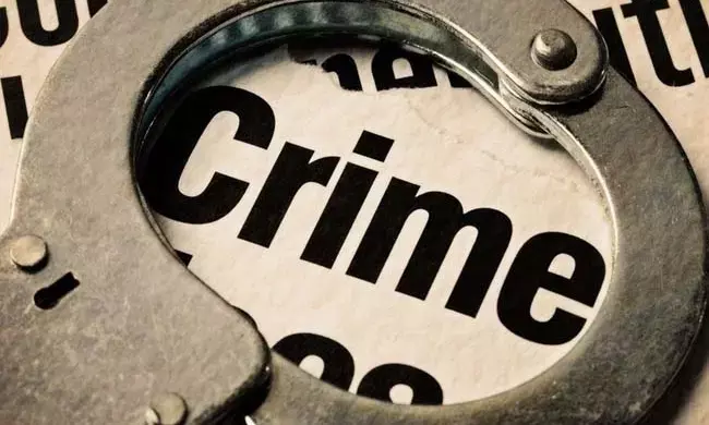 ಪತ್ನಿಗೆ ಹೊಡೆಯುವುದನ್ನು ತಡೆಯಲು ಬಂದ ತಾಯಿಯನ್ನು ಇರಿದು ಕೊಂದ ಯುವಕ