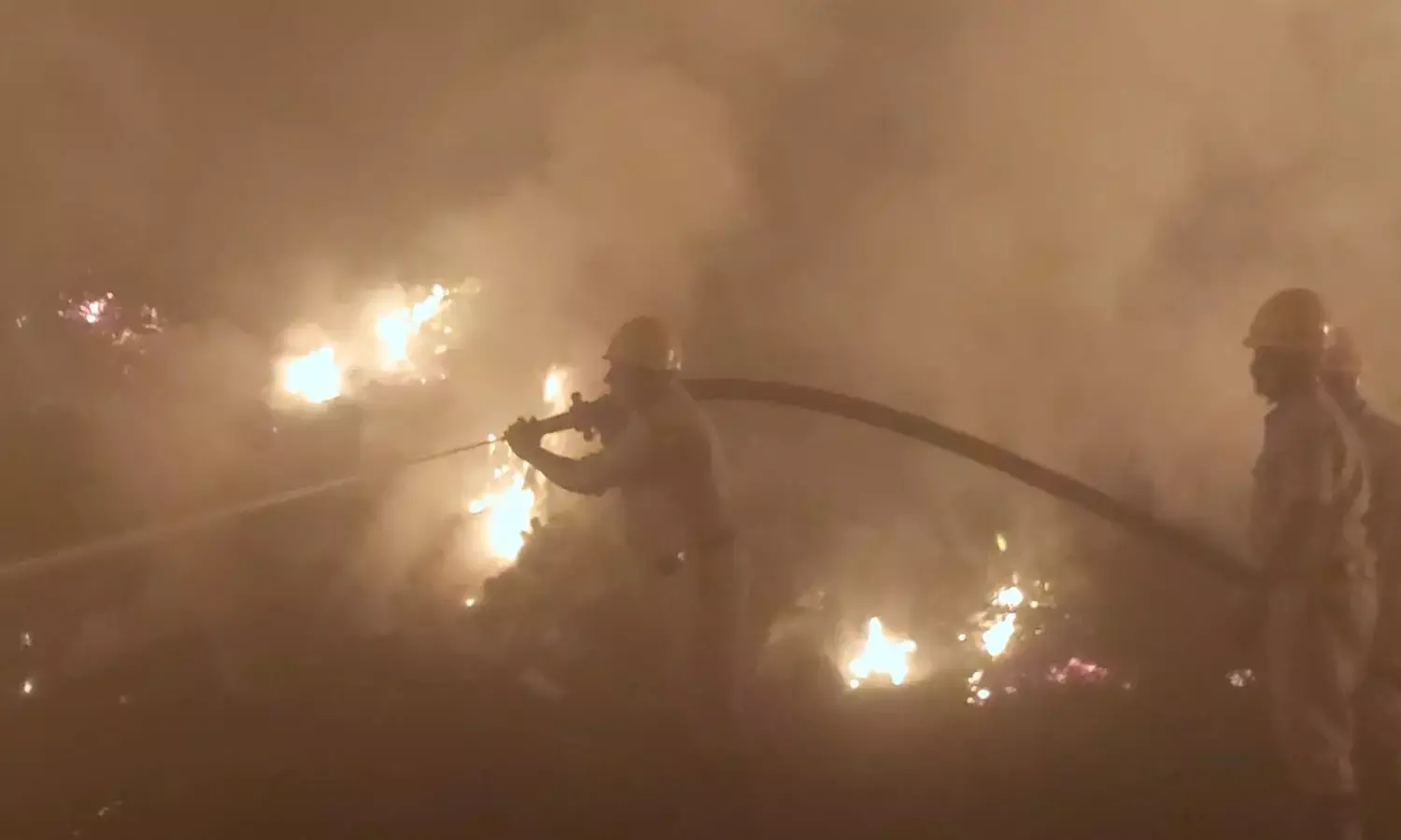 ಉಡುಪಿ: ಕರಾವಳಿ ಬೈಪಾಸ್ ಸಮೀಪದ ಖಾಲಿ ಜಾಗದಲ್ಲಿ ಬೆಂಕಿ ಅವಘಡ