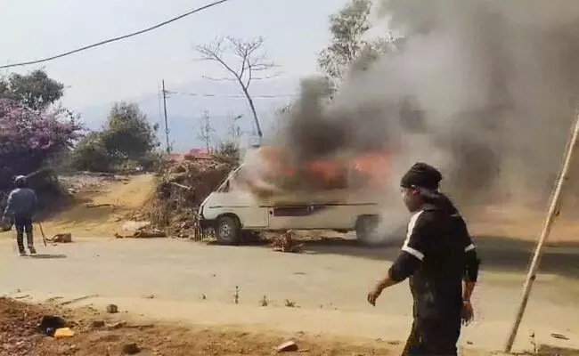 ಮಣಿಪುರ | ರಾಜ್ಯಾದ್ಯಂತ ಮುಕ್ತ ಸಂಚಾರಕ್ಕೆ ಅಮಿತ್ ಶಾ ನೀಡಿದ್ದ ನಿರ್ದೇಶನಕ್ಕೆ ಸ್ಥಳೀಯರಿಂದ ವಿರೋಧ: ಕಾಂಗ್ಪೋಕ್ಪಿ ಜಿಲ್ಲೆ ಮತ್ತೆ ಉದ್ವಿಗ್ನ