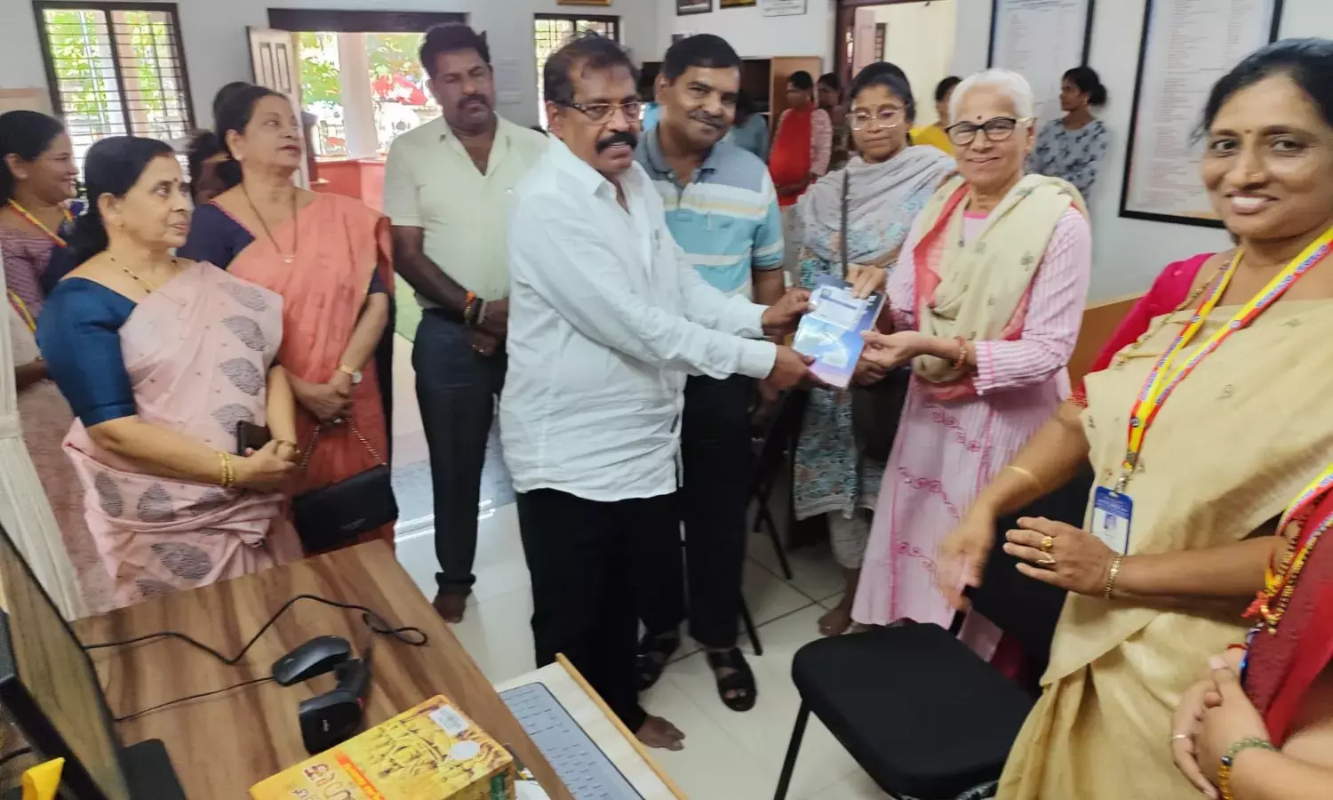 ರಾಜ್ಯದ ಕೆಲವು ಜಿಲ್ಲೆಗಳಲ್ಲಿ ಹೈಟೆಕ್ ಲೈಬ್ರೇರಿಗಳ ನಿರ್ಮಾಣ: ಜಯವಿಭವ ಸ್ವಾಮಿ