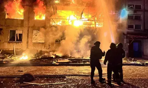 ಉಕ್ರೇನ್ ಮೇಲೆ ರಶ್ಯದಿಂದ ಡ್ರೋನ್, ಕ್ಷಿಪಣಿ ದಾಳಿ ; ಕನಿಷ್ಠ 14 ಸಾವು