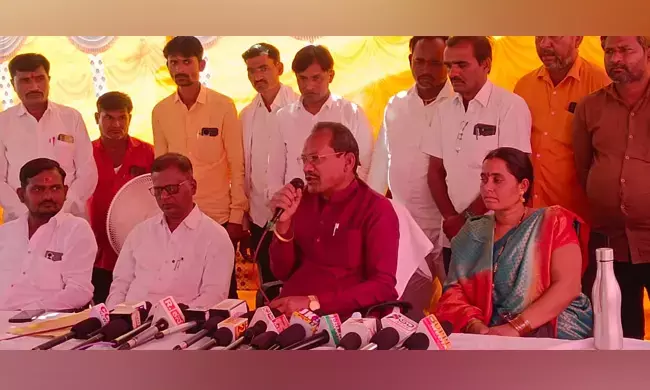 ಬೀದರ್ | ಸೋಲಾರ್ ಪಾರ್ಕ್ ನಿರ್ಮಿಸಲು 26 ಸಾವಿರ ಎಕರೆ ಭೂಮಿ ನೀಡಲು ರೈತರಿಗೆ ಶಾಸಕ ಪ್ರಭು ಚೌವ್ಹಾಣ್ ಮನವಿ