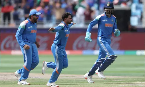 ಚಾಂಪಿಯನ್ಸ್ ಟ್ರೋಫಿ ಫೈನಲ್ | ಆರಂಭಿಕ 3 ವಿಕೆಟ್‌ ಕಳೆದುಕೊಂಡ ನ್ಯೂಝಿಲ್ಯಾಂಡ್