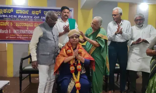 ಮೂಢನಂಬಿಕೆ ಬಿಟ್ಟು ಶಿಕ್ಷಿತರಾಗಬೇಕು : ಬಿ.ಟಿ.ಲಲಿತಾ ನಾಯಕ್