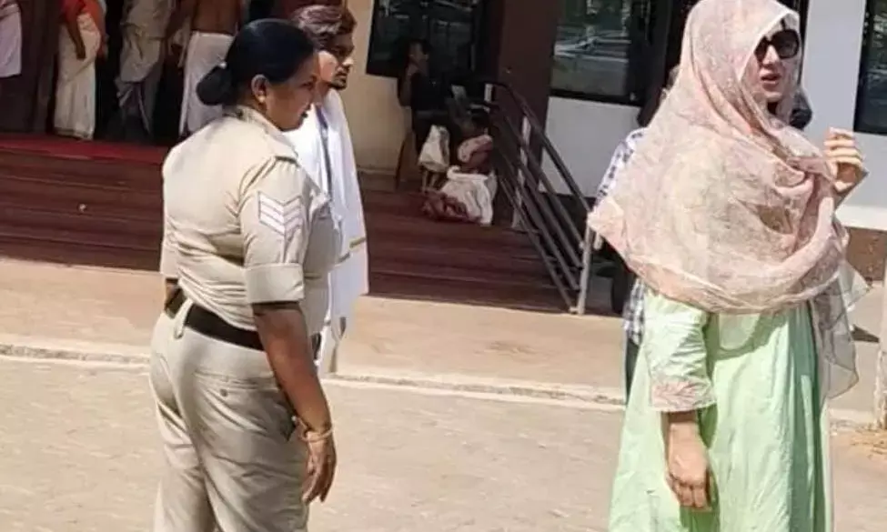 ಸುಬ್ರಹ್ಮಣ್ಯ ದೇವಸ್ಥಾನಕ್ಕೆ ಬಾಲಿವುಡ್ ನಟಿ ಕತ್ರಿನಾ ಕೈಫ್ ಭೇಟಿ