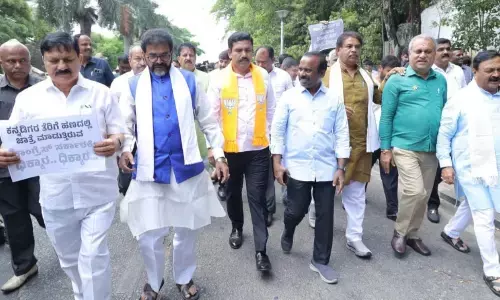 ಗ್ಯಾರಂಟಿ ಅನುಷ್ಠಾನ ಸಮಿತಿ ಅಧ್ಯಕ್ಷರಿಂದ ಶಾಸಕರ ಹಕ್ಕು ಮೊಟಕುಗೊಳಿಸುವ ಕಾರ್ಯ ನಡೆದಿದೆ : ವಿಜಯೇಂದ್ರ