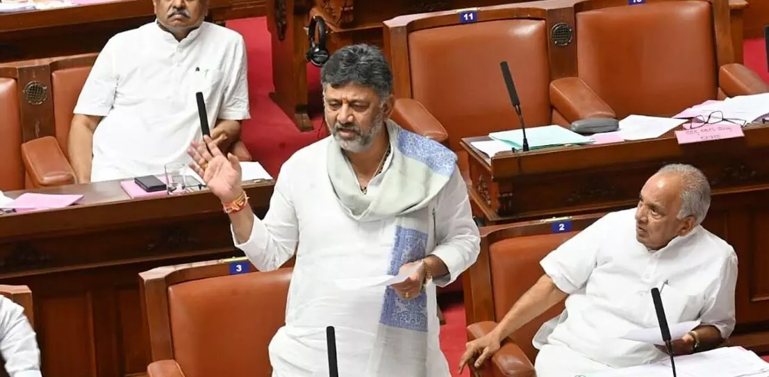 ಬೆಂಗಳೂರಿನಲ್ಲಿ ಕಸ ವಿಲೇವಾರಿ ದೊಡ್ಡ ಮಾಫಿಯ: ಡಿ.ಕೆ.ಶಿವಕುಮಾರ್ ಬೆಂಗಳೂರಿನಲ್ಲಿ ಕಸ ವಿಲೇವಾರಿ ದೊಡ್ಡ ಮಾಫಿಯ: ಡಿ.ಕೆ.ಶಿವಕುಮಾರ್