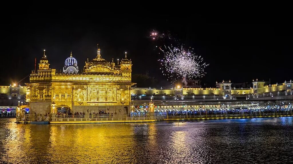 ಸ್ವರ್ಣಮಂದಿರದಲ್ಲಿ ಯಾತ್ರಿಕರ ಮೇಲೆ ರಾಡ್ ದಾಳಿ; ಇಬ್ಬರು ಆರೋಪಿಗಳ ಬಂಧನ