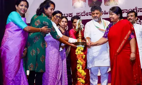 2028ರ ವಿಧಾನಸಭೆ ಚುನಾವಣೆಗೆ ಮಹಿಳಾ ಅಭ್ಯರ್ಥಿಗಳನ್ನು ತಯಾರು ಮಾಡಿ : ಮಹಿಳಾ ಕಾಂಗ್ರೆಸ್ ಸಮಿತಿಗೆ ಡಿ.ಕೆ.ಶಿವಕುಮಾರ್ ಕರೆ