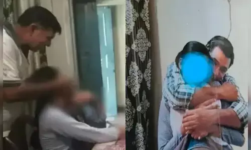 ಉತ್ತರಪ್ರದೇಶ | ಪ್ರಾಧ್ಯಾಪಕನಿಂದ ವಿದ್ಯಾರ್ಥಿನಿಯರ ಮೇಲೆ ಲೈಂಗಿಕ ದೌರ್ಜನ್ಯ : ಶಿಸ್ತುಪಾಲನಾಧಿಕಾರಿಯ ಮುಖವಾಡ ಬಹಿರಂಗಪಡಿಸಿದ ಅನಾಮಧೇಯ ಪತ್ರ!