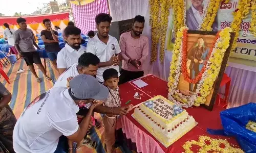 ಭಟ್ಕಳ: ಪುನೀತ್‌ ರಾಜ್‌ಕುಮಾರ್‌ ಹುಟ್ಟುಹಬ್ಬದ ವತಿಯಿಂದ ಅನ್ನದಾನ, ರಕ್ತದಾನ ಶಿಬಿರ