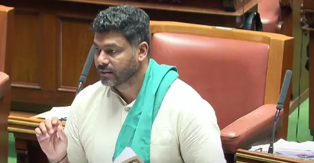 ವರ್ಷಪೂರ್ತಿ ರಾಗಿ, ಭತ್ತ ಖರೀದಿ ಕೇಂದ್ರ ಕಾರ್ಯನಿರ್ವಹಿಸಲಿ : ದರ್ಶನ್ ಪುಟ್ಟಣ್ಣಯ್ಯ ವರ್ಷಪೂರ್ತಿ ರಾಗಿ, ಭತ್ತ ಖರೀದಿ ಕೇಂದ್ರ ಕಾರ್ಯನಿರ್ವಹಿಸಲಿ : ದರ್ಶನ್ ಪುಟ್ಟಣ್ಣಯ್ಯ