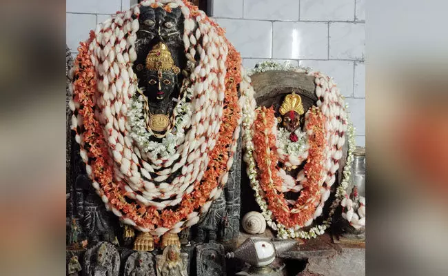 ರಾಯಚೂರು | ಕಲ್ಲೂರು ದೇವಸ್ಥಾನದಲ್ಲಿ ಚಿನ್ನಾಭರಣ ಕಳವು; ಪೊಲೀಸರಿಂದ ತನಿಖೆ