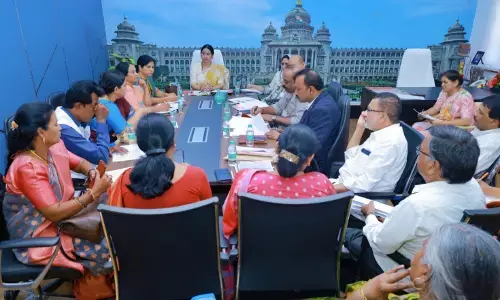 2011ರ ನಂತರ ನಿವೃತ್ತಿಯಾದ ಕಾರ್ಯಕರ್ತೆಯರಿಗೆ ಗ್ರ್ಯಾಚ್ಯುಟಿ ನೀಡುವ ಬಗ್ಗೆ ಸಿಎಂ ಜೊತೆ ಚರ್ಚೆ : ಲಕ್ಷ್ಮೀ ಹೆಬ್ಬಾಳ್ಕರ್‌ ಭರವಸೆ