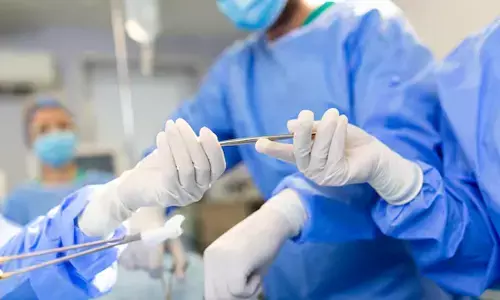 ಯೂಟ್ಯೂಬ್ ವೀಡಿಯೊಗಳನ್ನು ನೋಡಿ ಸ್ವಯಂ ಶಸ್ತ್ರಚಿಕಿತ್ಸೆ ; ಗಂಭೀರ ಸ್ಥಿತಿಯಲ್ಲಿ ಆಸ್ಪತ್ರೆ ಸೇರಿದ ಯುವಕ