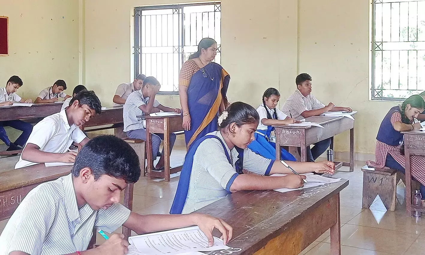 ಉಡುಪಿ: ಎಸೆಸೆಲ್ಸಿ ಪರೀಕ್ಷೆ ಪ್ರಾರಂಭ; 65 ವಿದ್ಯಾರ್ಥಿಗಳು ಗೈರು