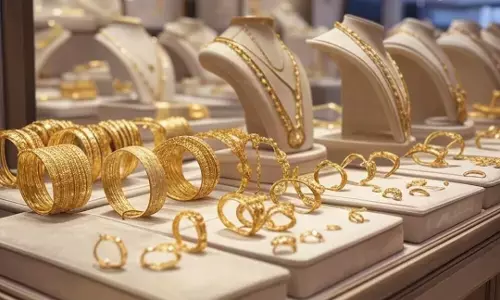 ಚಿನ್ನದ ದರದಲ್ಲಿ ಅಲ್ಪ ಇಳಿಕೆ : ಇಂದಿನ ದರ ಎಷ್ಟಿದೆ?