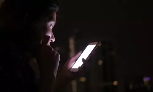 ಹನಿಟ್ರ್ಯಾಪ್ ಎನ್ನುವ ಟೈಂಬಾಂಬನ್ನು ಮಡಿಲಲ್ಲಿ ಕಟ್ಟಿಕೊಂಡ ಜನಪ್ರತಿನಿಧಿಗಳು