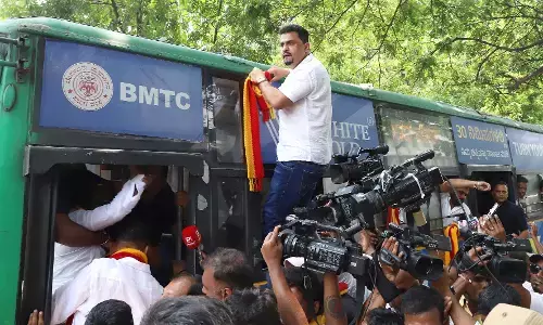 ಕರ್ನಾಟಕ ಬಂದ್ ಗೆ ನೀರಸ ಪ್ರತಿಕ್ರಿಯೆ; ಬಹುತೇಕ ಕಡೆ ಎಂದಿನಂತೆ ಜನಜೀವನ