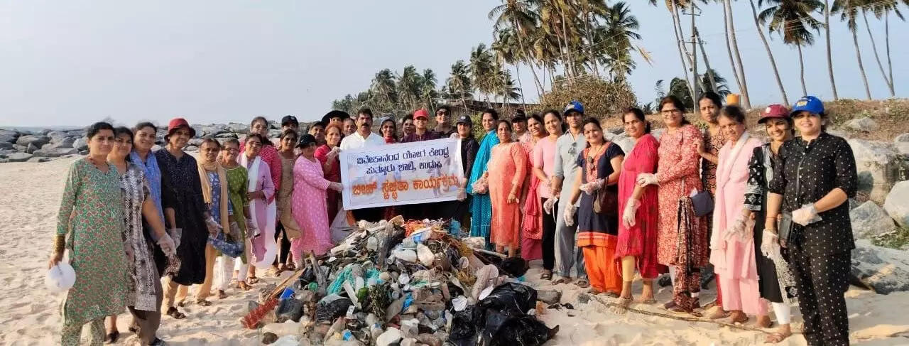 ಪಡುಕೆರೆ ಬೀಚ್ ಸ್ವಚ್ಛತಾ ಕಾರ್ಯಕ್ರಮ ಪಡುಕೆರೆ ಬೀಚ್ ಸ್ವಚ್ಛತಾ ಕಾರ್ಯಕ್ರಮ