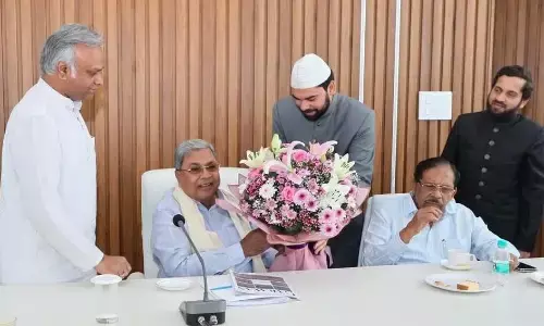 ಮುಖ್ಯಮಂತ್ರಿಯನ್ನು ಭೇಟಿಯಾದ ನೂತನ ವಕ್ಫ್ ಮಂಡಳಿಯ ಅಧ್ಯಕ್ಷ  ಸೈಯದ್ ಮುಹಮ್ಮದ್ ಅಲಿ ಹುಸೈನಿ