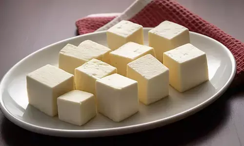 ಆಹಾರ ಇಲಾಖೆ ಪರೀಕ್ಷೆ ವೇಳೆ ‘ಪನ್ನೀರ್‌ನ ಸ್ಯಾಂಪಲ್’ಗಳಲ್ಲಿ ಬ್ಯಾಕ್ಟೀರಿಯಾ ಅಂಶ ಪತ್ತೆ