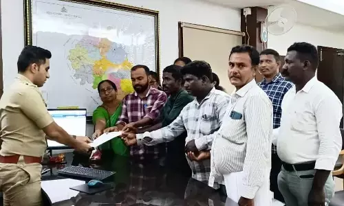 ಮಂಗಳೂರು:ದಲಿತ ಬಾಲಕಿಗೆ ಲೈಂಗಿಕ ದೌರ್ಜನ್ಯ ಎಸಗಿದ ಆರೋಪಿ ಮಹೇಶ್ ಭಟ್ ಬಂಧನಕ್ಕೆ ಮನವಿ