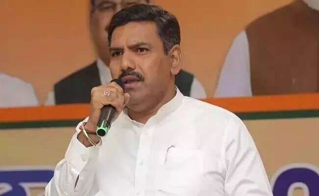 ʼಬೆಲೆ ಏರಿಕೆʼ ಖಂಡಿಸಿ ಬಿಜೆಪಿಯಿಂದ ನಾಳೆ ಅಹೋರಾತ್ರಿ ಧರಣಿ : ಎ.5ಕ್ಕೆ ಜಿಲ್ಲೆ, ತಾಲೂಕುಗಳಲ್ಲಿ ಪ್ರತಿಭಟನೆ, ಎ.7ಕ್ಕೆ ಜನಾಕ್ರೋಶ ಯಾತ್ರೆ