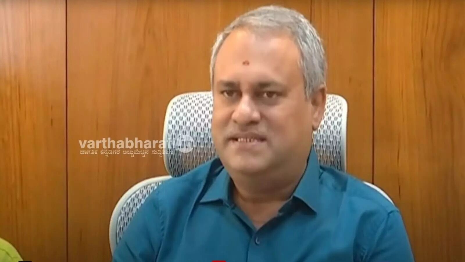 PHOTO OF Suresh Babu