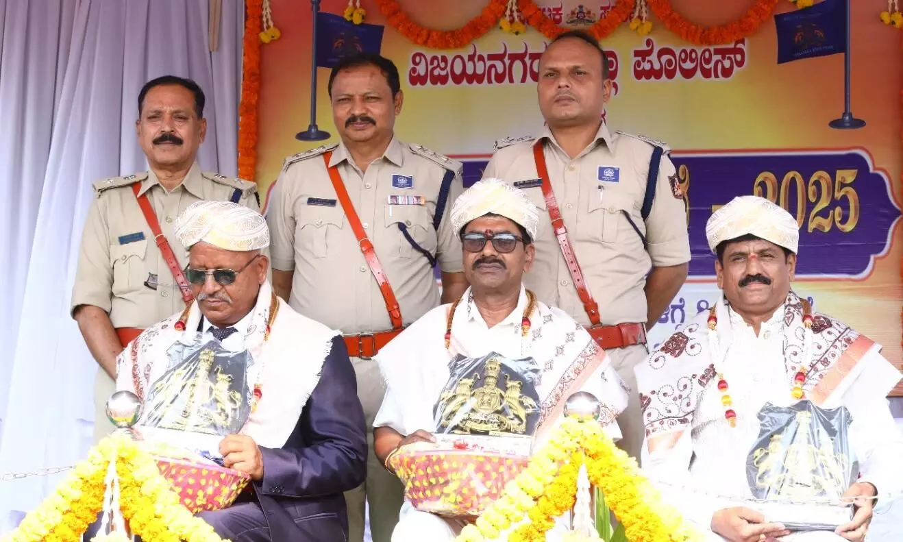 ವಿಜಯನಗರ | ಆರಕ್ಷಕರ ಸೇವೆ, ಶೌರ್ಯ ಅರ್ಪಣಾ ಮನೋಭಾವದ ಸಂಕೇತ : ಎಸ್ಪಿ ಶ್ರೀಹರಿಬಾಬು ವಿಜಯನಗರ | ಆರಕ್ಷಕರ ಸೇವೆ, ಶೌರ್ಯ ಅರ್ಪಣಾ ಮನೋಭಾವದ ಸಂಕೇತ : ಎಸ್ಪಿ ಶ್ರೀಹರಿಬಾಬು