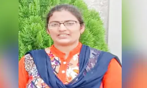 ಗಂಗಾವತಿ | ಶಾಲೆಗೆ ಹೊರಟಿದ್ದ ವೇಳೆ ಮೈಮೇಲೆ ಬಿದ್ದ ವಿದ್ಯುತ್ ತಂತಿ; ಶಿಕ್ಷಕಿ ಸ್ಥಳದಲ್ಲೇ ಮೃತ್ಯು