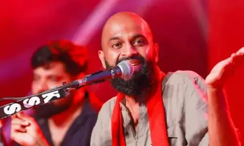 ಕೇರಳ ದೇವಾಲಯದಲ್ಲಿ ಕ್ರಾಂತಿಕಾರಿ ಗೀತೆಗಳನ್ನು ಹಾಡಿದ ಗಾಯಕ ಅಲೋಶಿ ಆ್ಯಡಮ್ಸ್ ವಿರುದ್ಧ ಪ್ರಕರಣ ದಾಖಲು