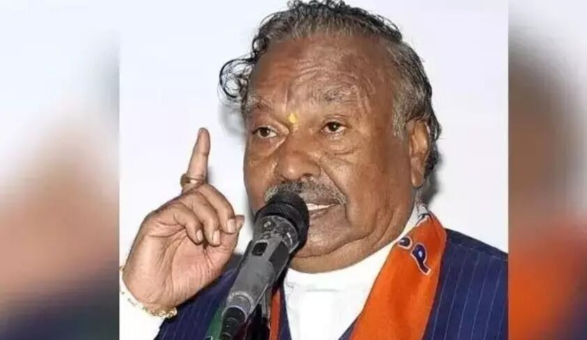 ಡಿಸಿ ಕಚೇರಿ ಎದುರಿನ ಮೈದಾನ ಉಳಿಸಿಕೊಳ್ಳಲು ಹೋರಾಟ : ಈಶ್ವರಪ್ಪ