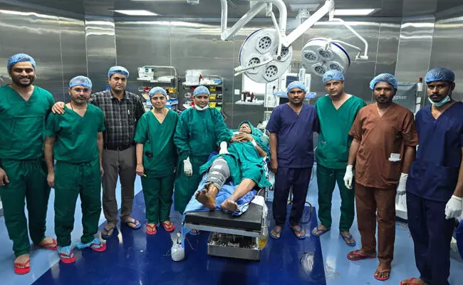 ಸಿಂಧನೂರು ಸಾರ್ವಜನಿಕ ಆಸ್ಪತ್ರೆಯಲ್ಲಿ ಮೊಣಕಾಲು ಕೀಲು ಬದಲಾವಣೆ ಶಸ್ತ್ರ ಚಿಕಿತ್ಸೆ ಯಶಸ್ವಿ