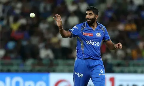 ತನ್ನ ಮೊದಲ ಓವರ್‌ ನಲ್ಲೇ ಗಂಟೆಗೆ 140 ಕಿ.ಮೀ.ವೇಗದಲ್ಲಿ ಬುಮ್ರಾ ಬೌಲಿಂಗ್!