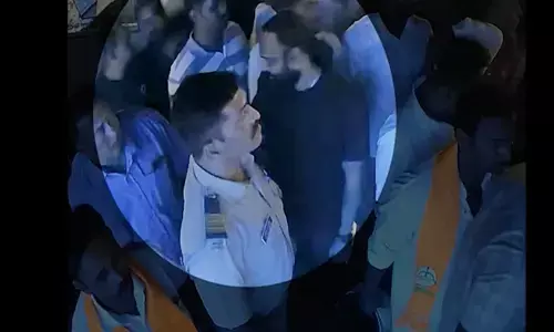 ಕುನಾಲ್ ಕಾಮ್ರಾ ಷೋ ನಡೆದಿದ್ದ ಹ್ಯಾಬಿಟೇಟ್‌ ಕಾಮಿಡಿ ಕ್ಲಬ್ ಮೇಲೆ ಗುಂಪು ದಾಳಿ ನಡೆಸುತ್ತಿದ್ದಾಗ ಪೋಲಿಸರು ಮೌನವೀಕ್ಷಕರಾಗಿದ್ದರು; ಸಿಸಿಟಿವಿ, ಪ್ರತ್ಯಕ್ಷದರ್ಶಿಗಳಿಂದ ಬಹಿರಂಗ