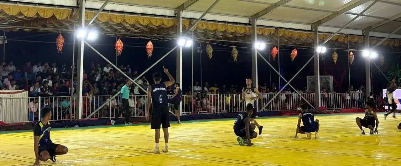 ಅಖಿಲ ಭಾರತ ಅಂತರ ವಿವಿ ಖೋಖೋ: ಫೈನಲ್ಗೆ ನೆಗೆದ ಮಂಗಳೂರು ವಿವಿ ಅಖಿಲ ಭಾರತ ಅಂತರ ವಿವಿ ಖೋಖೋ: ಫೈನಲ್ಗೆ ನೆಗೆದ ಮಂಗಳೂರು ವಿವಿ