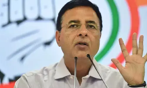 ಇವಿಎಂ ಹ್ಯಾಕಿಂಗ್ ವಿಷಯವನ್ನು ಗಂಭೀರವಾಗಿ ಪರಿಗಣಿಸಬೇಕು: ರಣದೀಪ್ ಸುರ್ಜೇವಾಲ ಆಗ್ರಹ