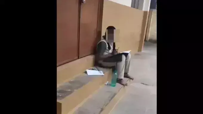 ಸಂಪಾದಕೀಯ | ಜಾಗೃತಿ ಮೂಡಿಸಬೇಕಾದ ಶಾಲೆಗಳೇ ಮುಟ್ಟಿನ ಬಗ್ಗೆ ಅಸ್ಪೃಶ್ಯತೆ ಪಾಲಿಸಿದರೆ?