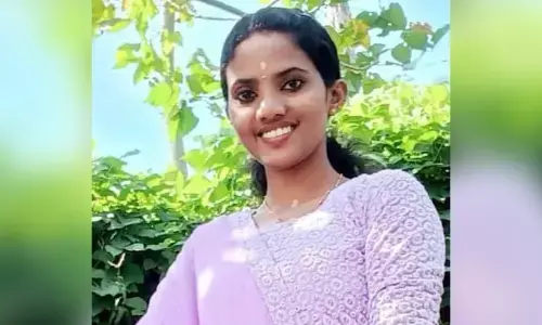 ಕಾಸರಗೋಡು | ಅಂಗಡಿಗೆ ನುಗ್ಗಿ ಬೆಂಕಿ ಹಚ್ಚಿದ ಪ್ರಕರಣ : ಗಂಭೀರವಾಗಿದ್ದ ಯುವತಿ ಚಿಕಿತ್ಸೆ ಫಲಿಸದೆ ಮೃತ್ಯು